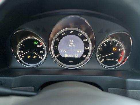 Used 2010 Mercedes-Benz C 300 Sedan image 14