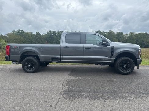 New 2026 Ford F350 XL image 3