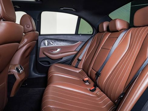 Used 2017 Mercedes-Benz E 300 image 17