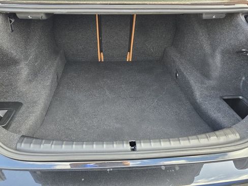 Used 2023 BMW 530i xDrive w/ Premium Package image 14