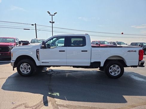 Used 2026 Ford F250 XLT AWD/4WD image 3