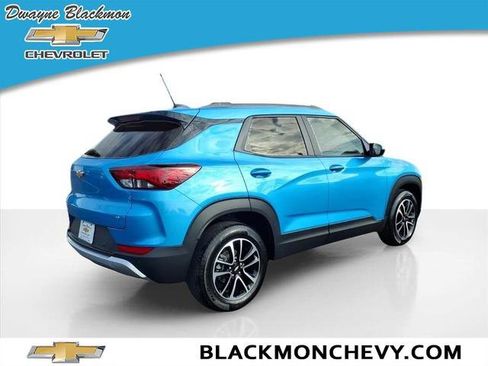 New 2026 Chevrolet TrailBlazer LT w/ Convenience Package image 3