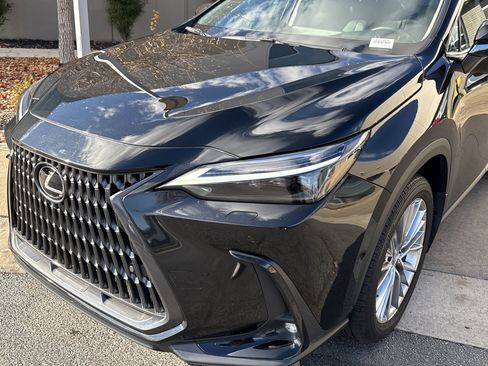 Used 2025 Lexus NX 350 AWD w/ Luxury Package image 6