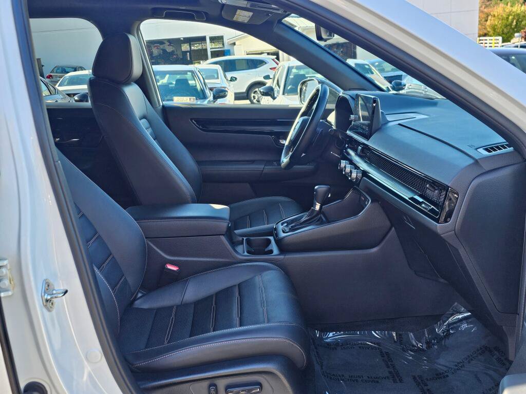 Certified 2024 Honda CR-V Sport Touring image 11