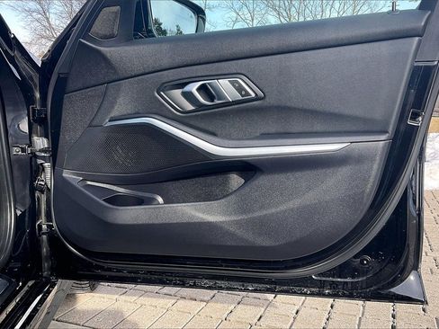 Used 2021 BMW 330i xDrive Sedan w/ Driving Assistance Package image 24