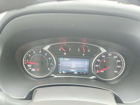 Used 2024 GMC Terrain SLE w/ Driver Convenience Package FWD image 21