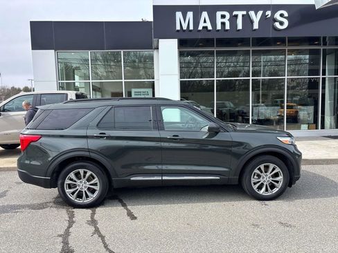 Used 2023 Ford Explorer XLT w/ Equipment Group 202A image 2