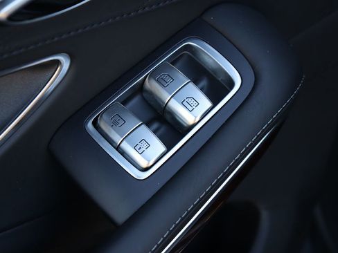 Used 2019 Mercedes-Benz S 560 Sedan w/ AMG Line Exterior image 29