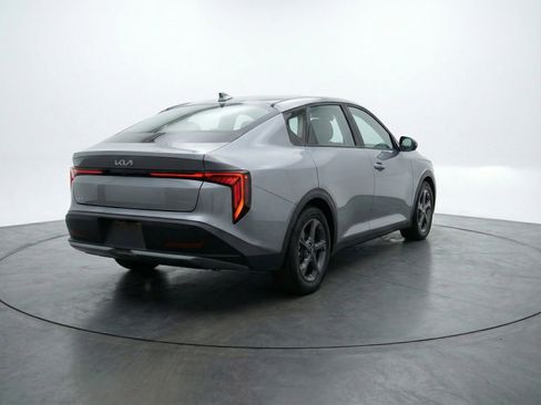 Used 2025 Kia K4 FWD image 9