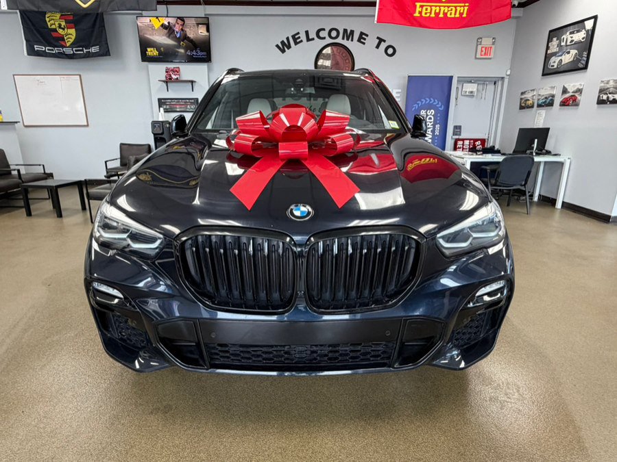 Used 2021 BMW X5 xDrive40i w/ M Sport Package AWD/4WD image 4