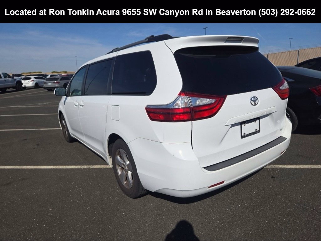 Used 2015 Toyota Sienna LE FWD image 4