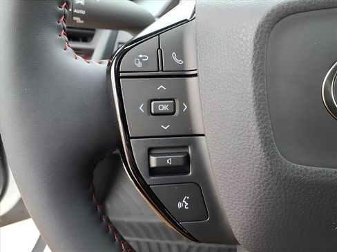 New 2026 Toyota Prius Plug-In Hybrid image 19