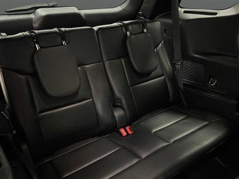 Used 2022 Ford Explorer ST-Line image 26