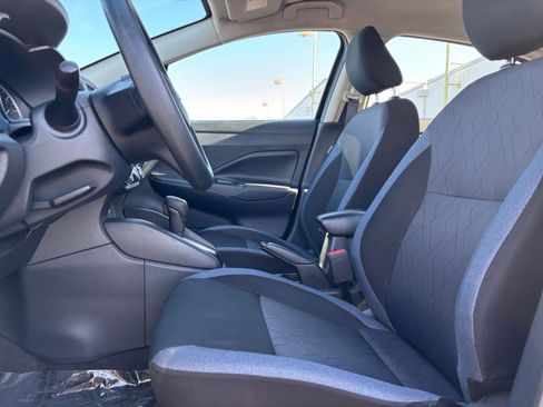 Used 2025 Nissan Versa SV FWD image 24