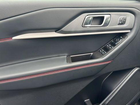 New 2026 Ford Explorer ST-Line w/ ST-Line Street Pack AWD/4WD image 13