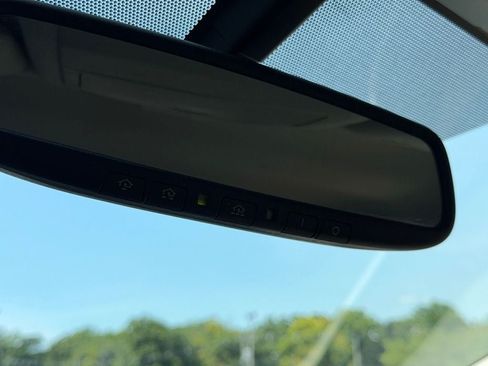 Used 2014 Toyota Prius Four FWD image 23