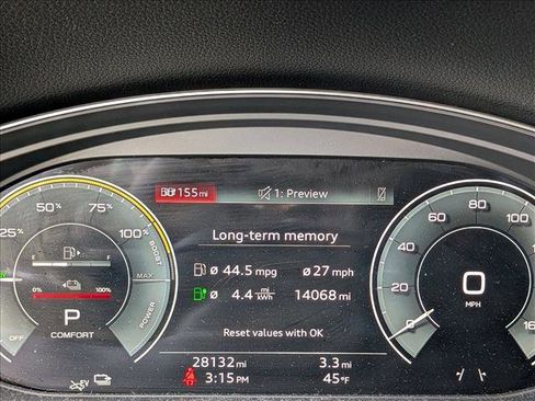 Used 2023 Audi Q5 e Premium Plus w/ Premium Plus Package image 8