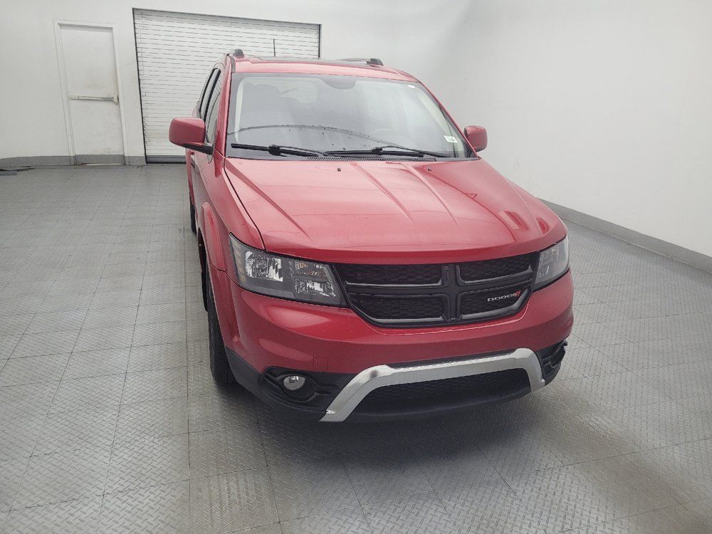 Used 2018 Dodge Journey Crossroad w/ Nav & Sun Group FWD image 14