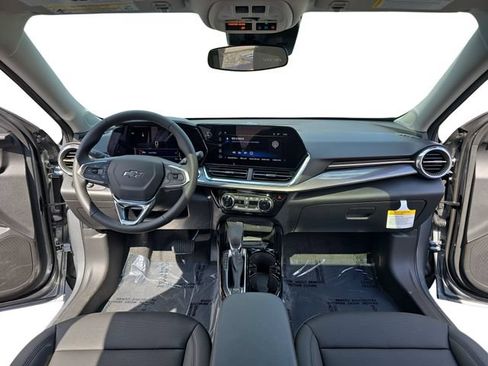 New 2026 Chevrolet Trax ACTIV w/ Sunroof Package FWD image 10