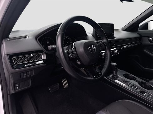 Used 2023 Honda Civic Sport image 10