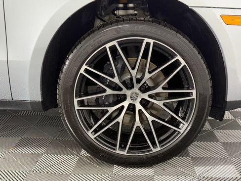 New 2026 Porsche Macan image 14
