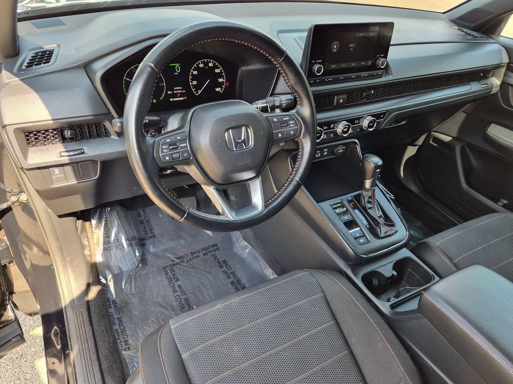 Used 2025 Honda CR-V Sport image 17