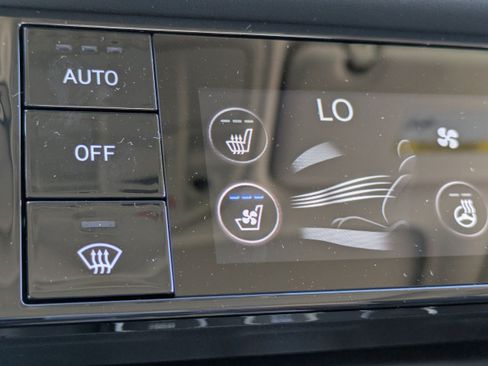 Used 2026 Genesis G70 2.5T Prestige RWD image 28