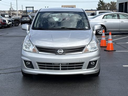 Used 2010 Nissan Versa SL w/ Premium Pkg image 12