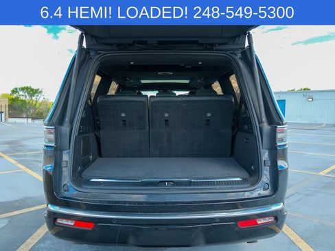 Used 2022 Jeep Grand Wagoneer Series III w/ Rear Seat Video Group 1 AWD/4WD image 6