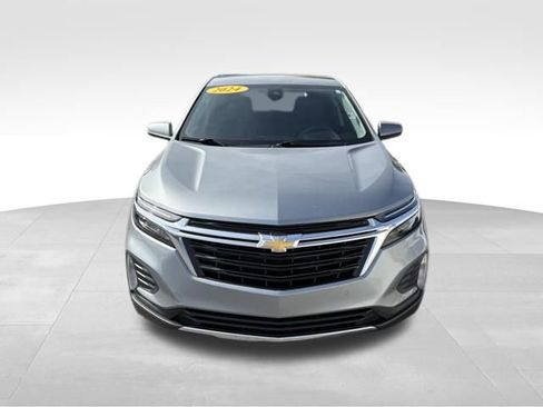 Used 2024 Chevrolet Equinox LT w/ Driver Convenience Package FWD image 7