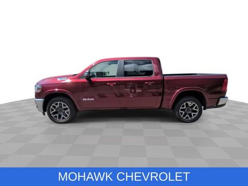 Used 2025 RAM 1500 Laramie AWD/4WD image 5