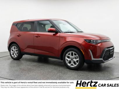 Used 2025 Kia Soul LX w/ LX Technology Package