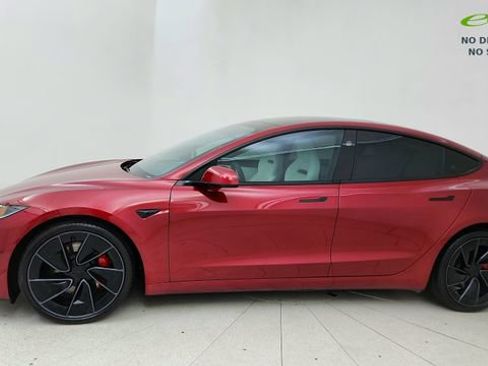 Used 2025 Tesla Model 3 Performance AWD/4WD image 3