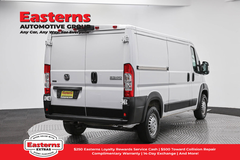 Used 2025 RAM ProMaster 2500 w/ Convenience Group FWD image 6