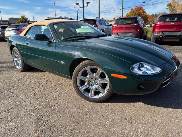 Used 2000 Jaguar XK8 Convertible RWD image 2