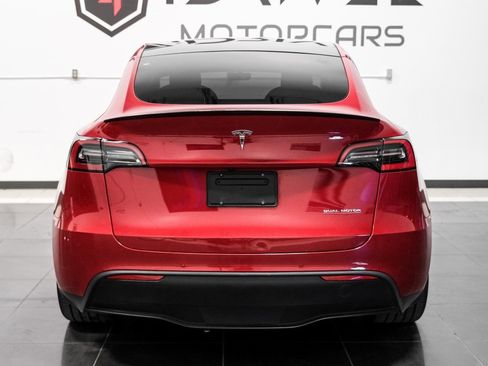 Used 2020 Tesla Model Y Long Range image 11