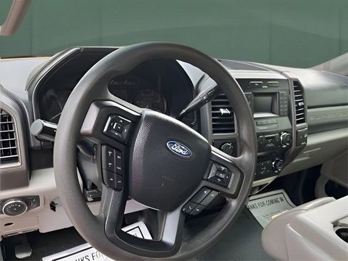 Used 2019 Ford F250 XL w/ XL Value Package image 19