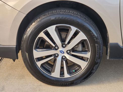 Used 2019 Subaru Outback 2.5i Limited image 10