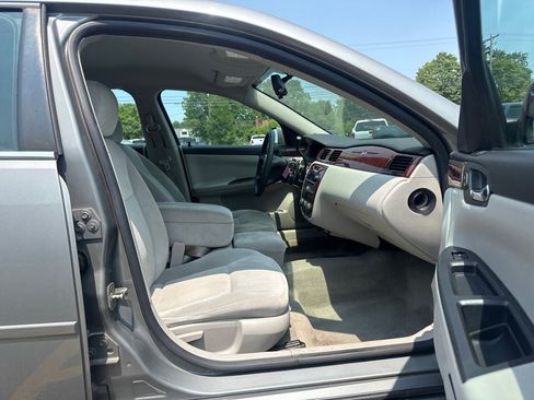 Used 2007 Chevrolet Impala LS FWD image 12