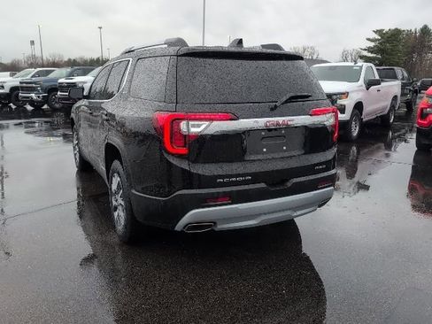 Used 2023 GMC Acadia SLT w/ GMC Pro Grade Package AWD/4WD image 5