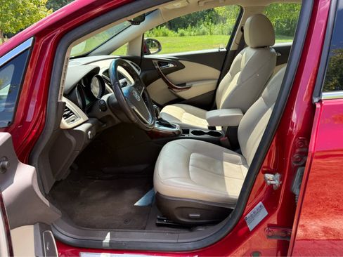 Used 2012 Buick Verano Leather FWD image 20