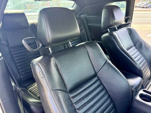 Used 2012 Dodge Challenger SXT Plus RWD image 21