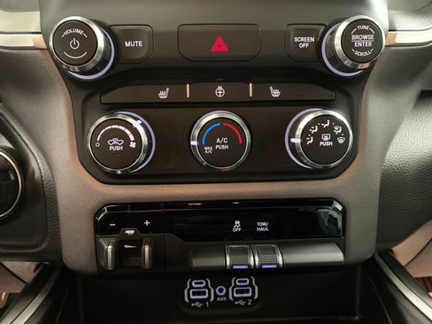 Used 2023 RAM 1500 Big Horn AWD/4WD image 9
