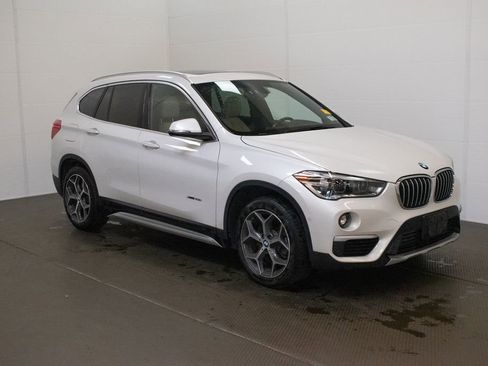 Used 2017 BMW X1 xDrive28i AWD/4WD image 1