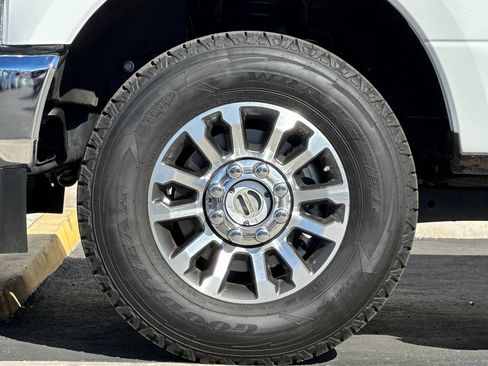 Used 2022 Ford F250 Lariat w/ Lariat Value Package image 24