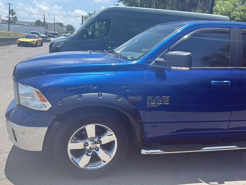 Used 2019 RAM 1500 Big Horn RWD image 5