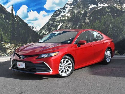 Certified 2023 Toyota Camry LE image 6