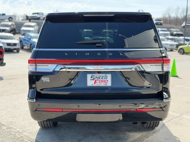 Used 2023 Lincoln Navigator L Black Label AWD/4WD image 6