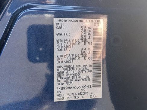 Used 2017 Nissan Pathfinder Platinum w/ Family Entertainment Package image 28