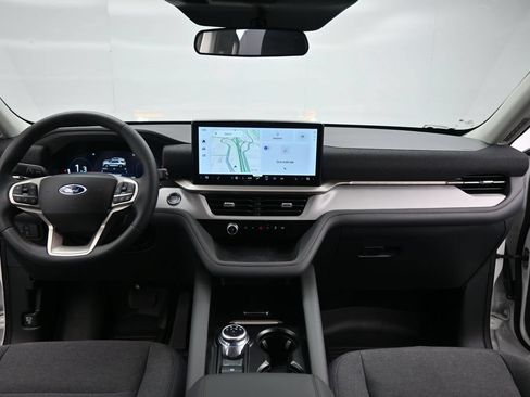 Used 2025 Ford Explorer Active RWD image 21
